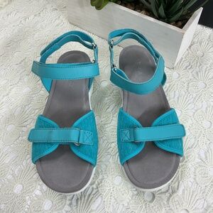 Traq sandals  with Adjustable Straps